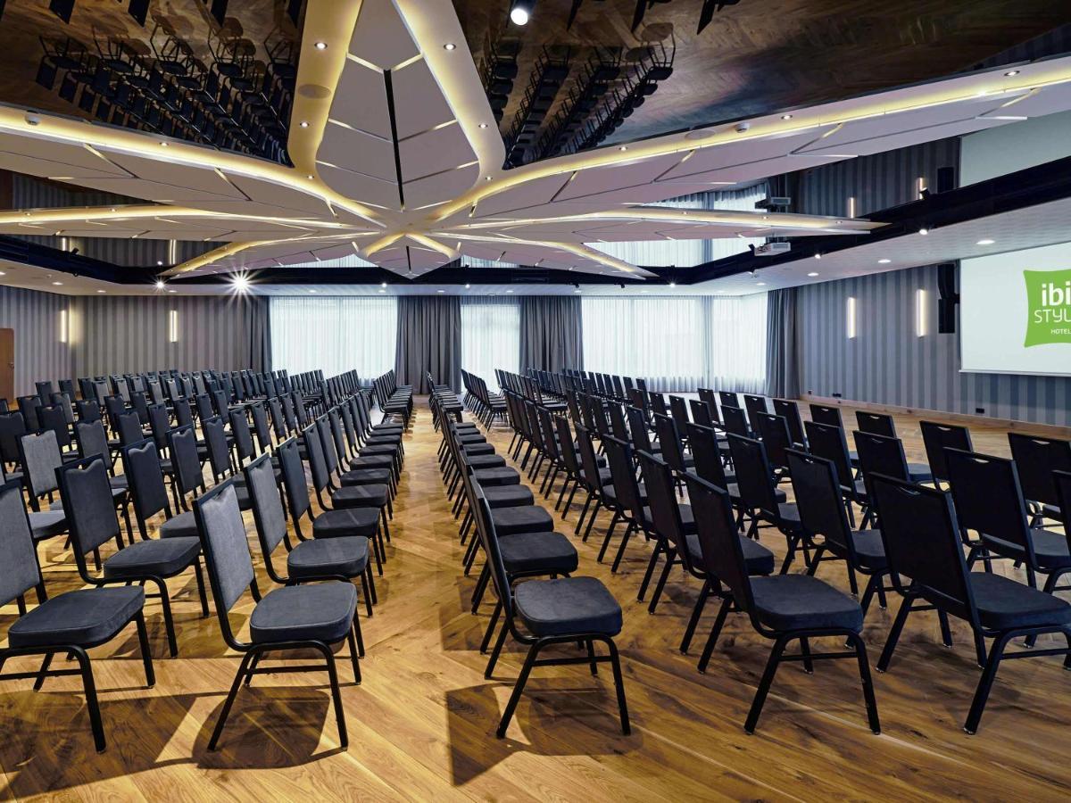 Ibis Styles Nowy Targ Hotell Eksteriør bilde