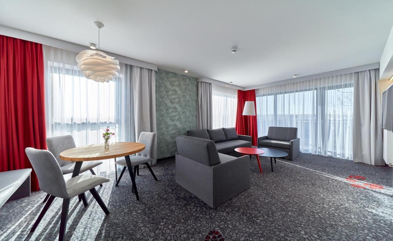 Ibis Styles Nowy Targ Hotell Eksteriør bilde